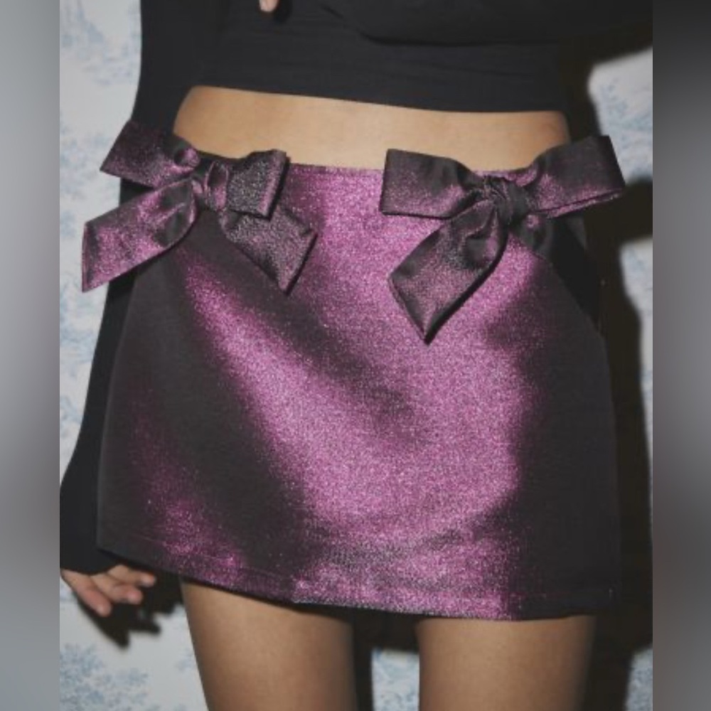 NWT Urban Outfitters Shimmering Magenta Mini Skirt Size Large #0026